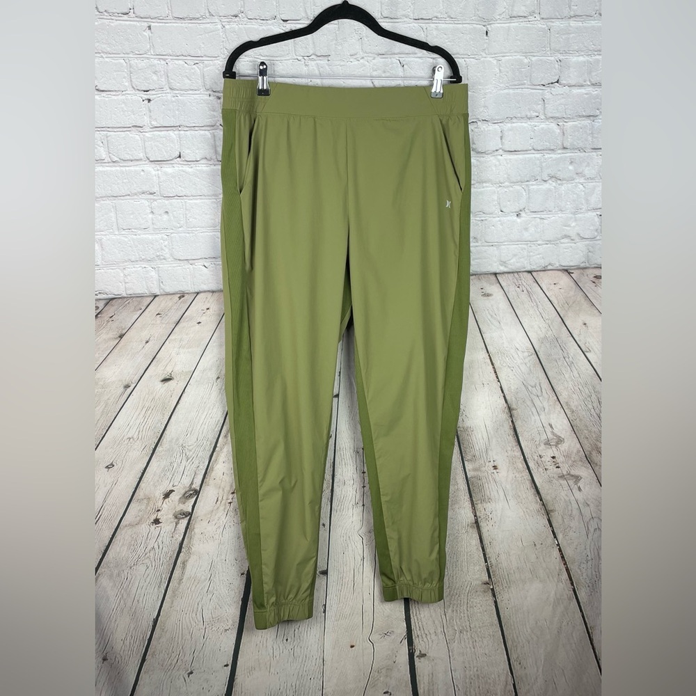 Hurley Womens Size Large Olive Green Relaxed Lightweight Jogger Pants NWOT